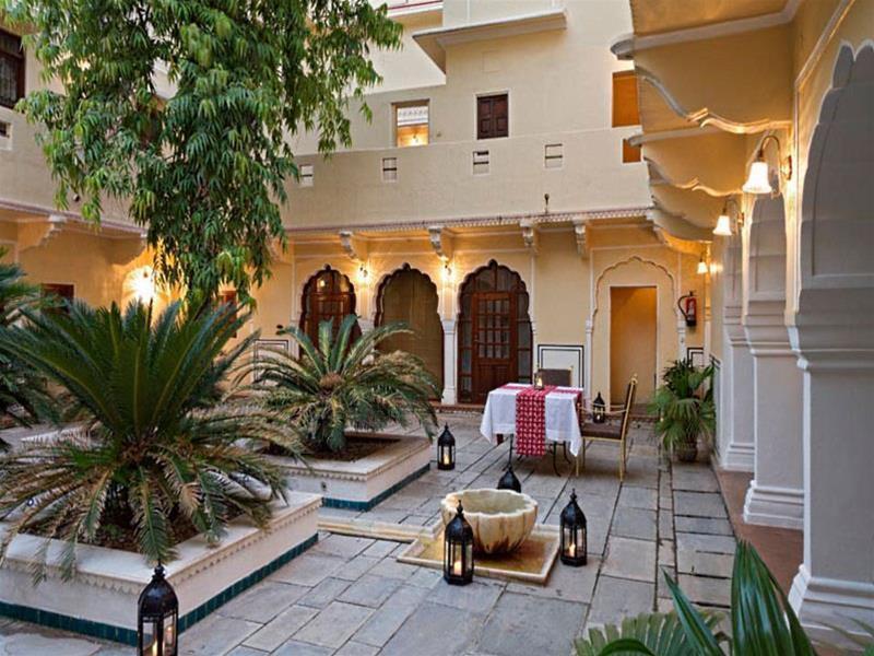 Samode Haveli Hotel Jaipur Bagian luar foto
