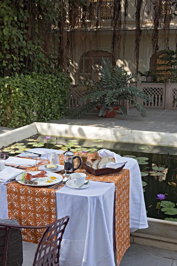 Samode Haveli Hotel Jaipur Bagian luar foto