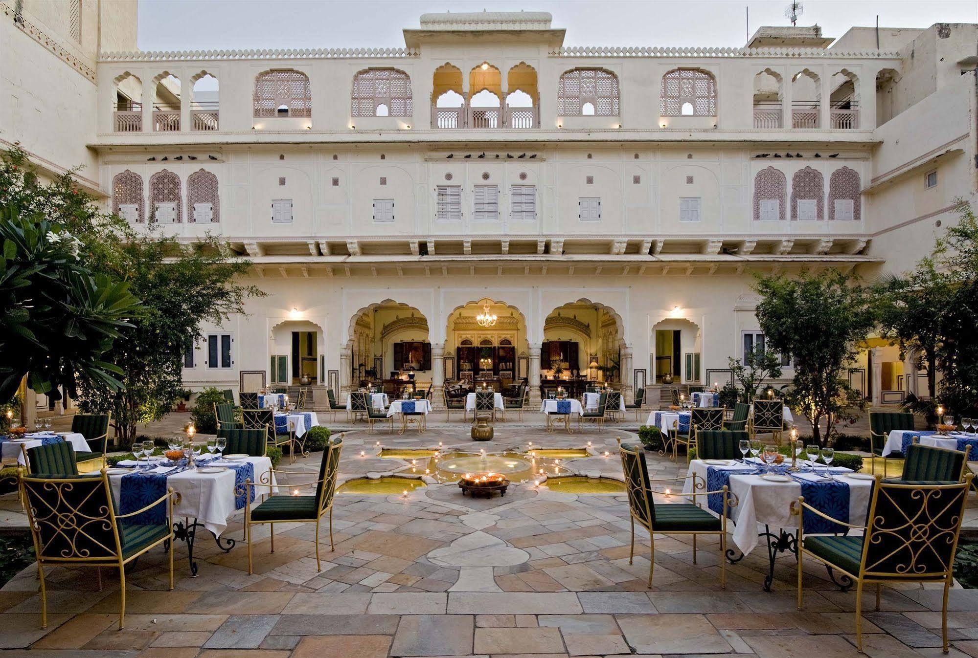 Samode Haveli Hotel Jaipur Bagian luar foto