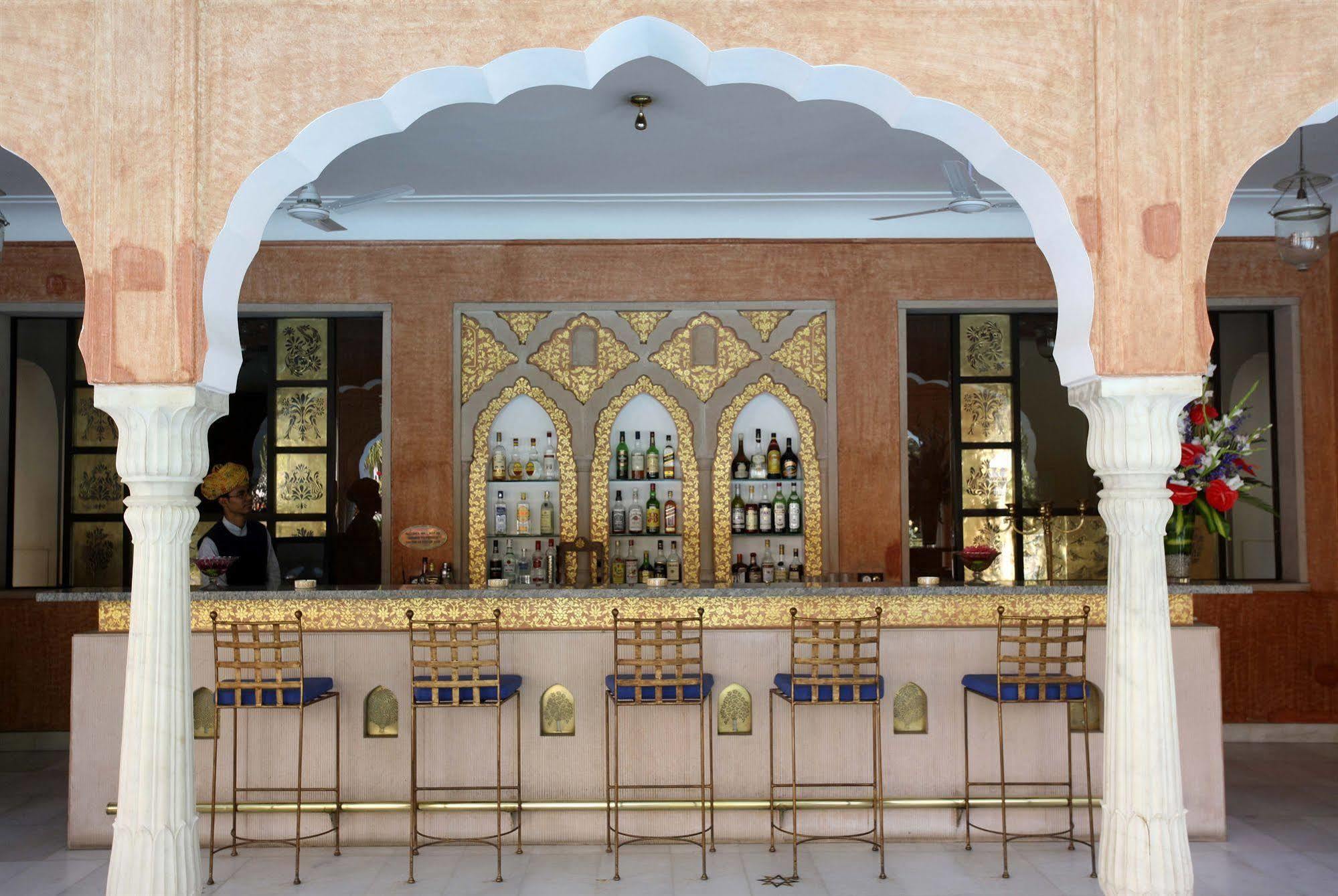 Samode Haveli Hotel Jaipur Bagian luar foto