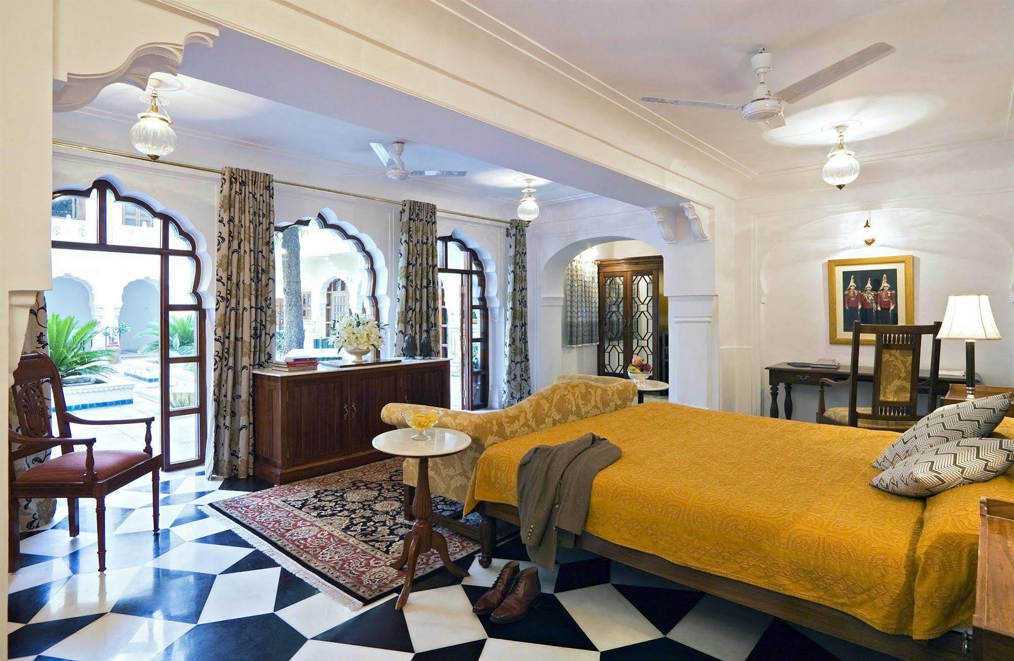 Samode Haveli Hotel Jaipur Bagian luar foto